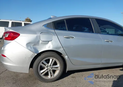 2018 Chevrolet Cruze Lt Auto z USA, uszkodzony, nr VIN 1G1BE5SM1J7225293